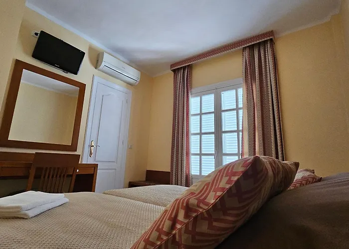 Marazul By Fitzgeralds Szálloda Nerja